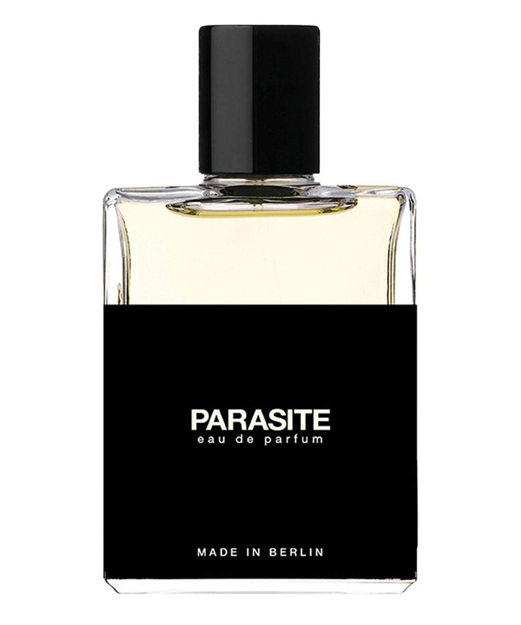 Moth and Rabbit Parasite Eau de Parfum – Nicchia Luxury