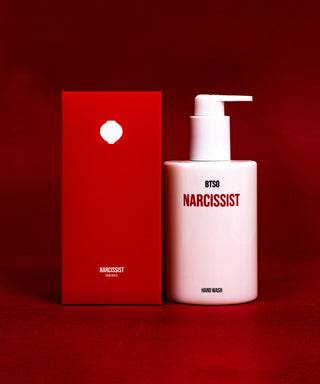 BORNTOSTANDOUT® Out Narcissist sapone mani 300 ml N03493-01
