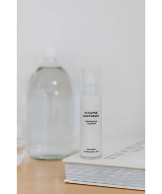 Susanne Kaufmann Moisturising Day Fluid 50 ml Flacone Fluido Idratante N06644-01-amb1