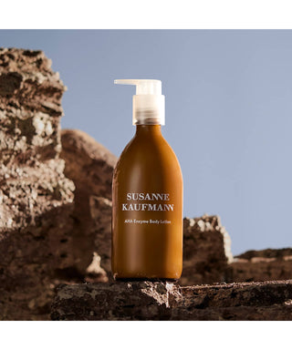 Susanne Kaufmann AHA Enzyme Body Lotion 250 ML Flacone Lozione Corpo Enzimatica AHA N06658-01-AMB1
